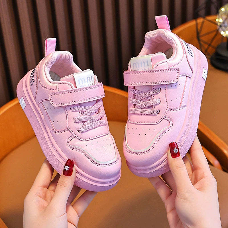 Zapatillas deportivas para niños con estilo velcro