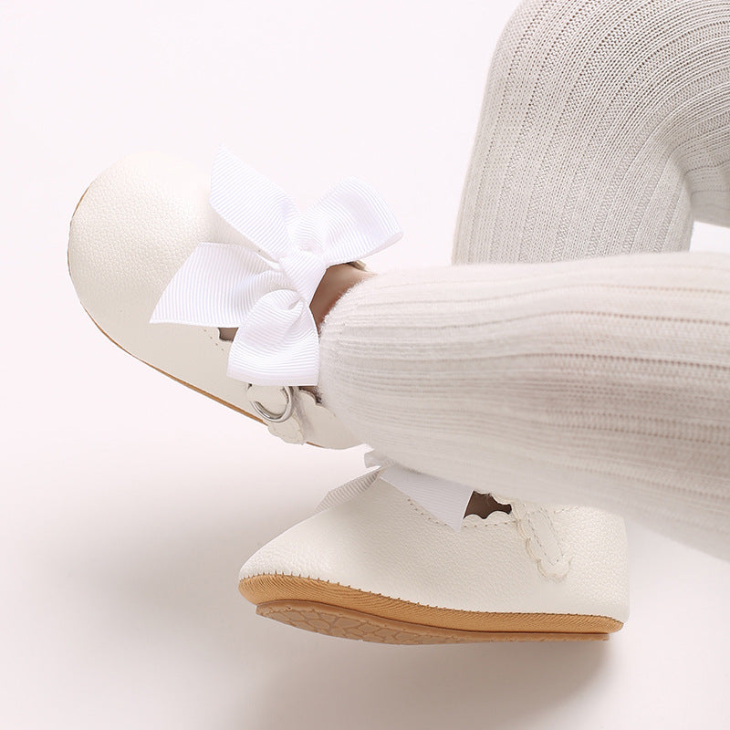 Zapatos con lazo para niñas