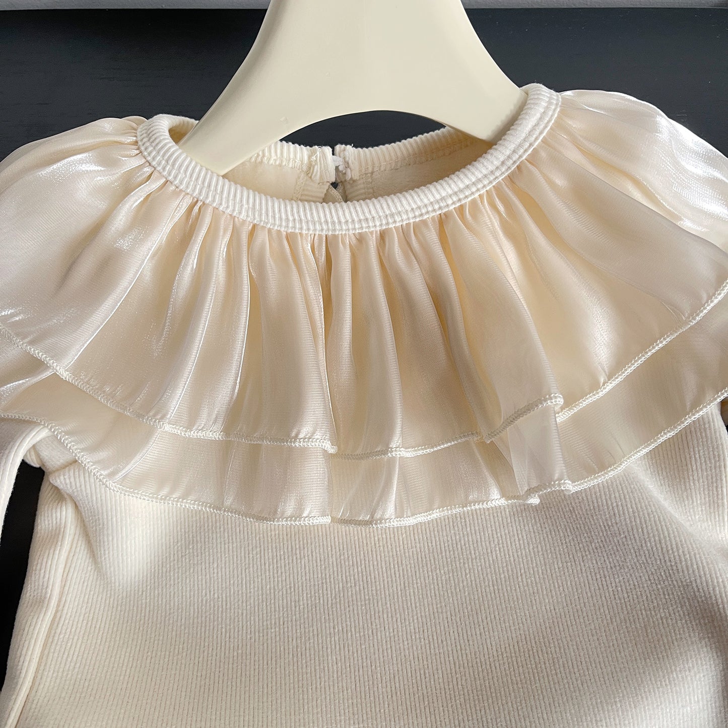 Blusa de manga larga con Volantes