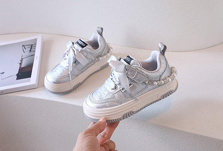 Zapatillas de moda para niñas con perlas
