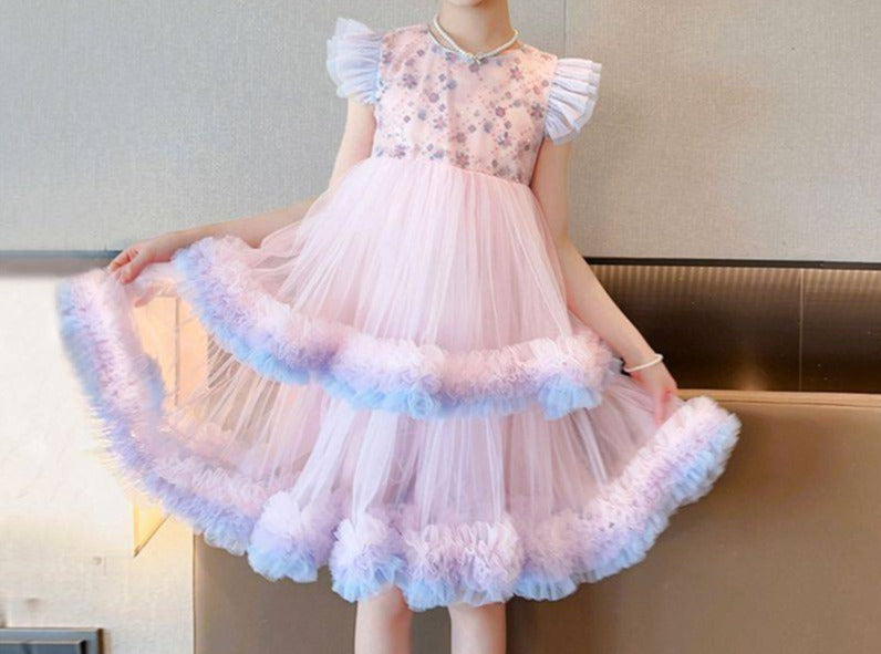 Vestido de fiesta floral de tul escalonado