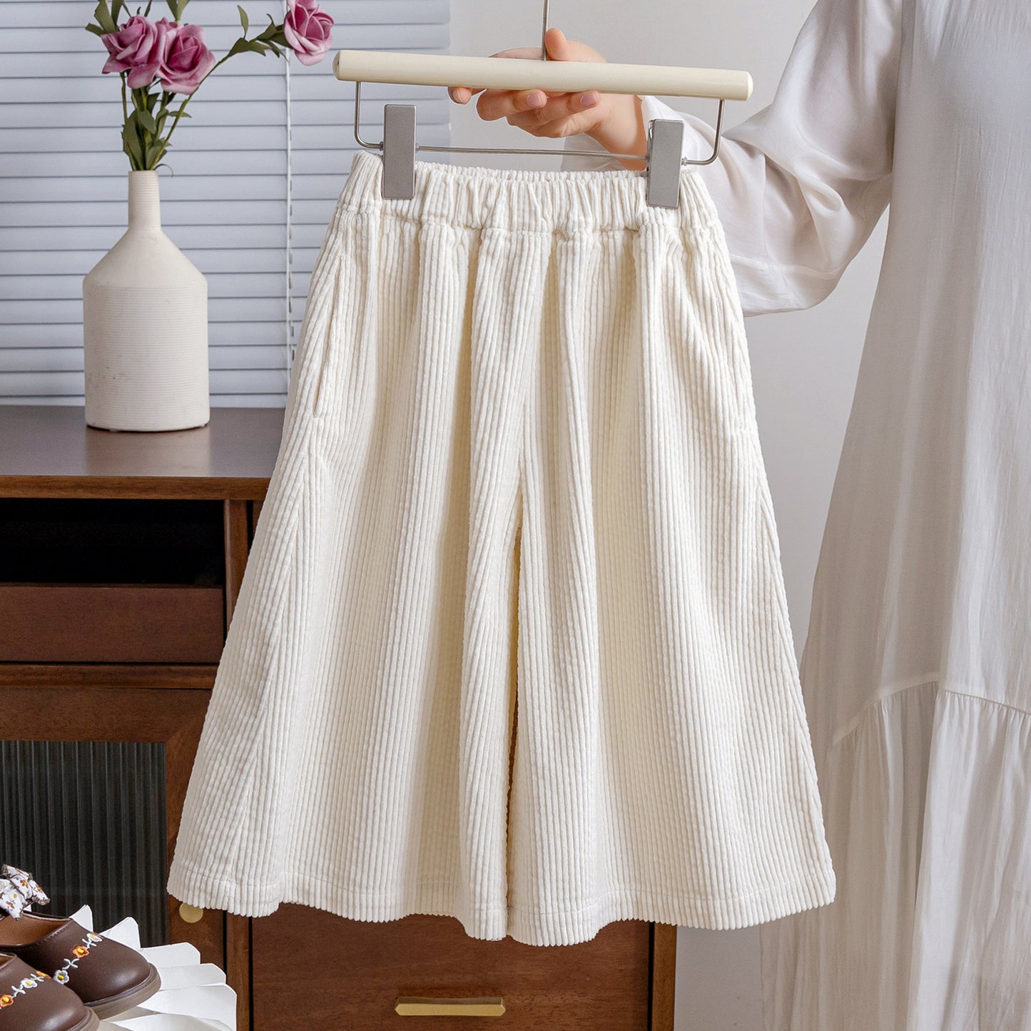 Conjunto de Niña con Flores y Pantalón