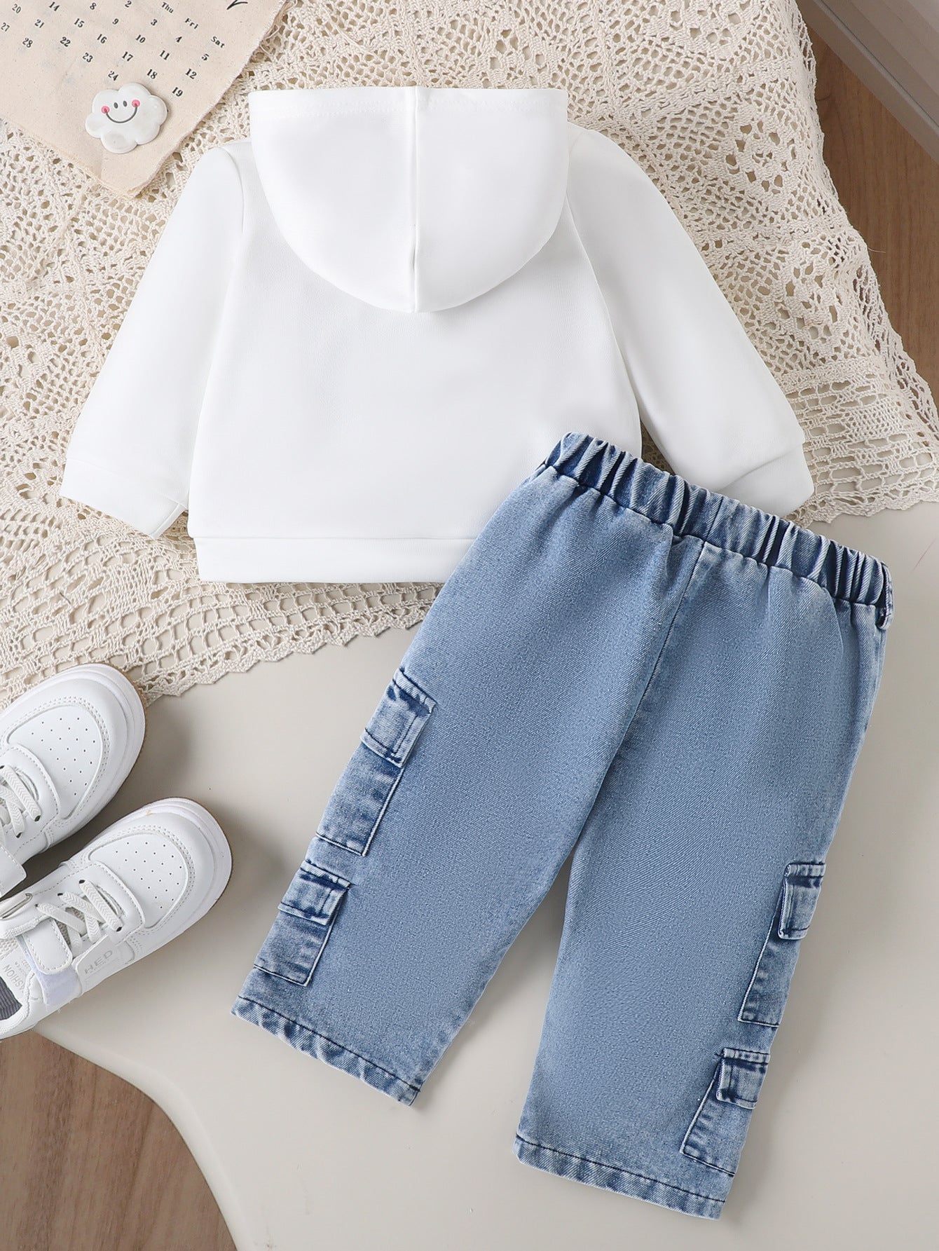 Conjunto de Flores y Jeans para Niña