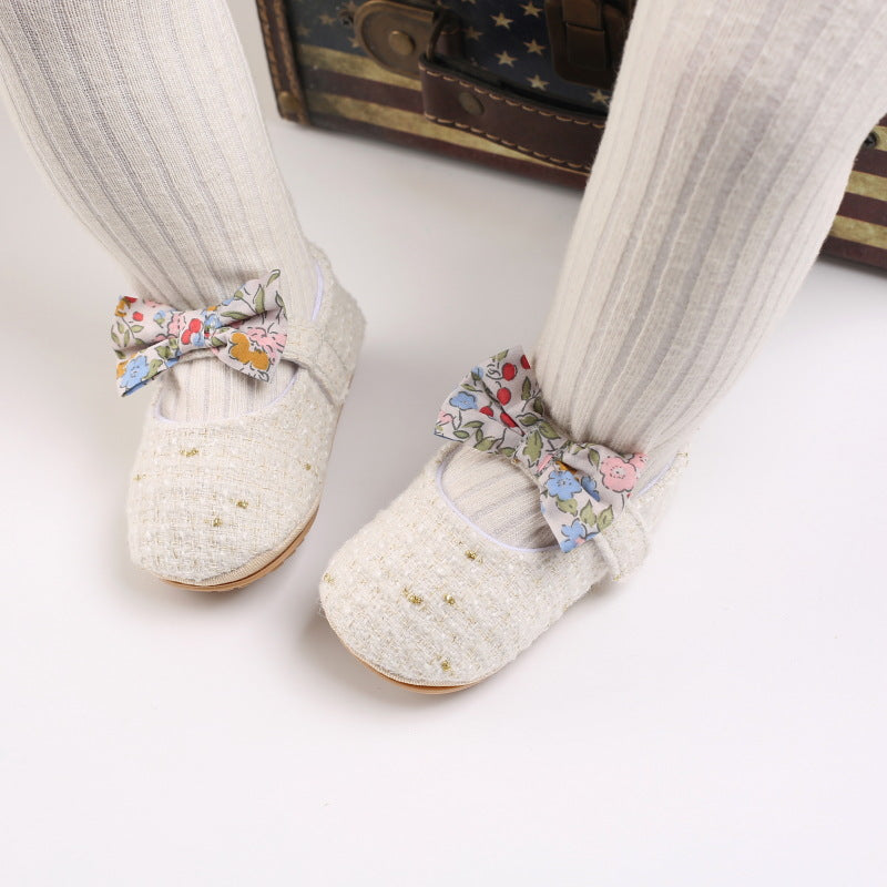 Zapatos con lazo para niñas