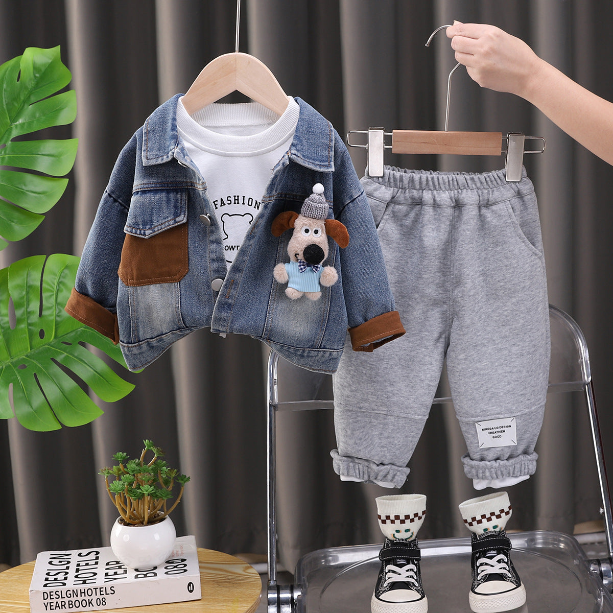 Conjunto de jeans de 3 piezas para niños con perrito
