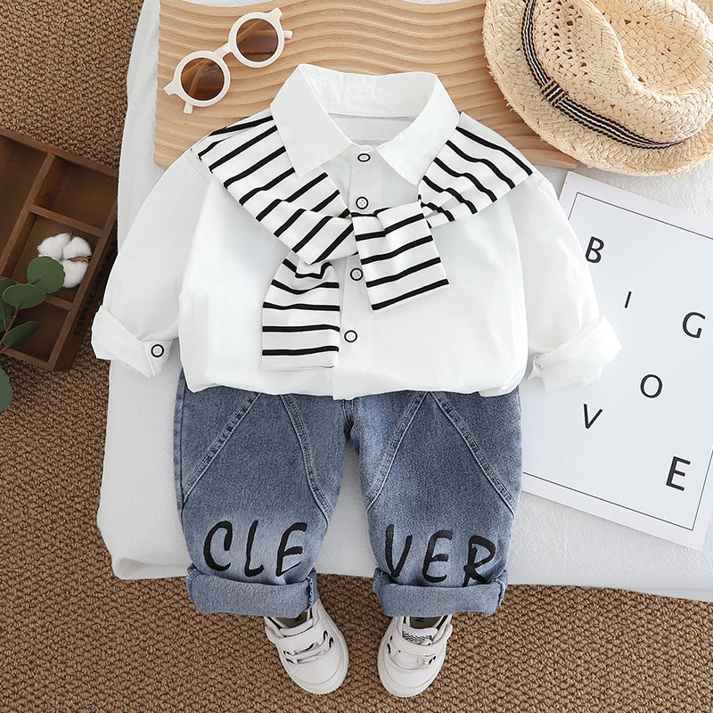 Conjunto infantil de hombre rayas y vaqueros