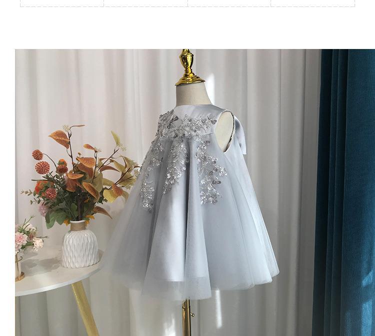 Vestido Infantil Plateado Brillante con Lazo