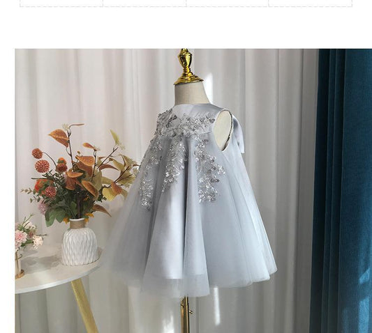 Vestido Infantil Plateado Brillante con Lazo
