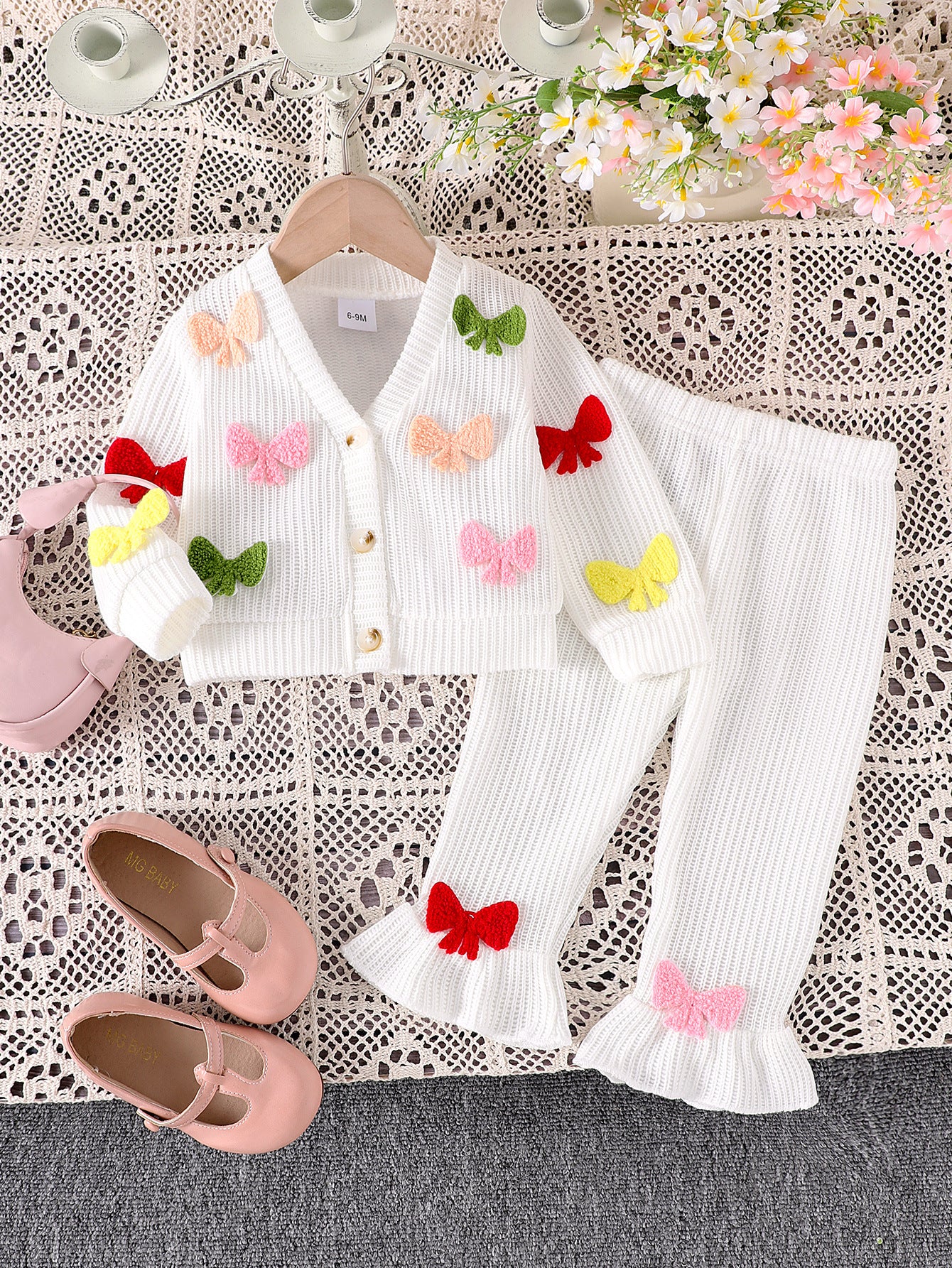 Conjunto de Punto para Niñas con Lazos