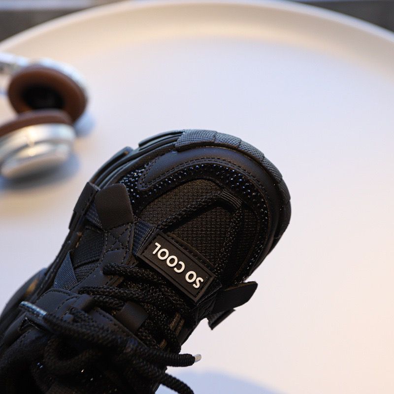 Zapatillas Infantiles Negras Brillantes