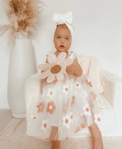 Vestido Infantil de Flores y Tul