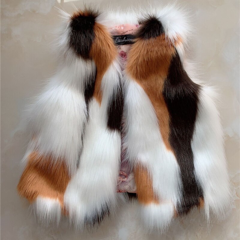 Abrigo de piel de mujer para niños.