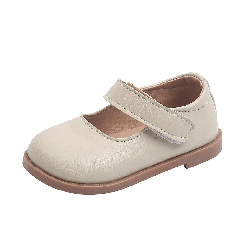 Zapato clásico con velcro