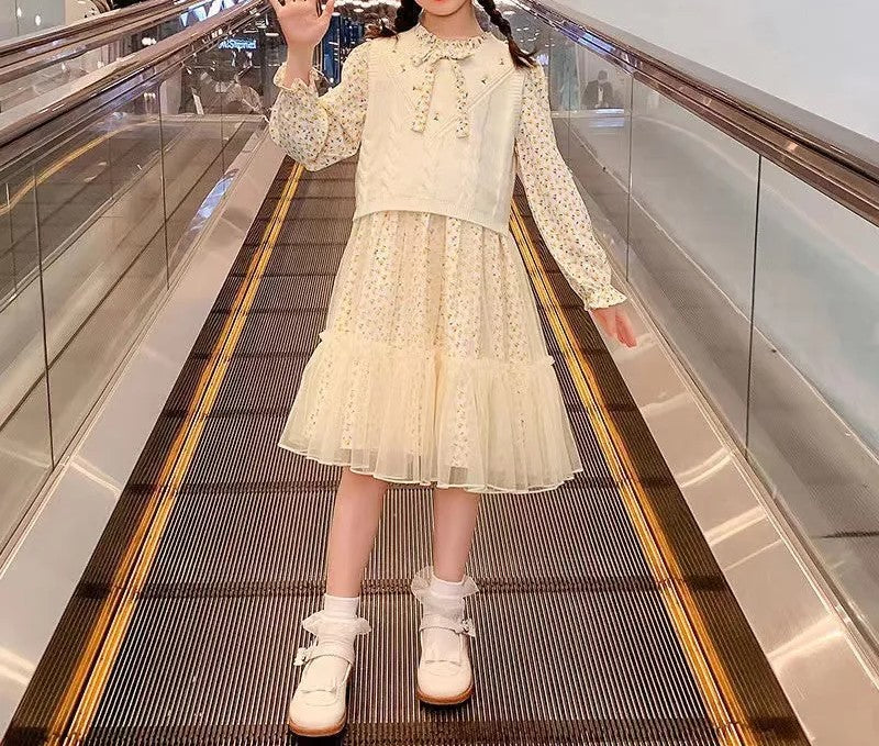 Conjunto vestido floral manga larga con chaleco