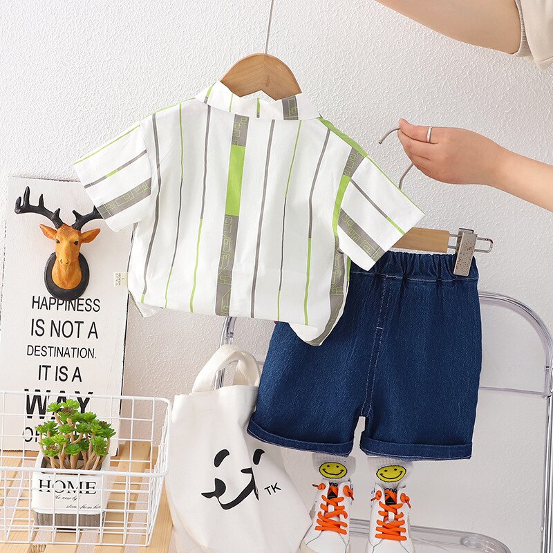 Conjunto de camisa y jeans de verano