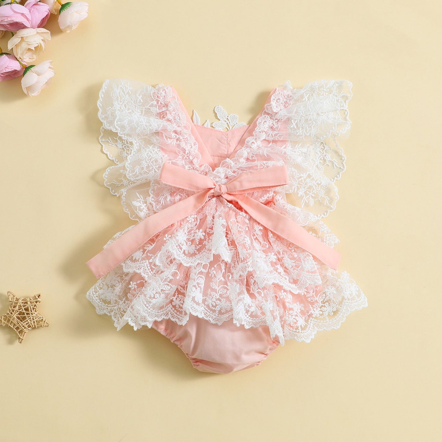 Vestido mameluco de encaje floral de verano