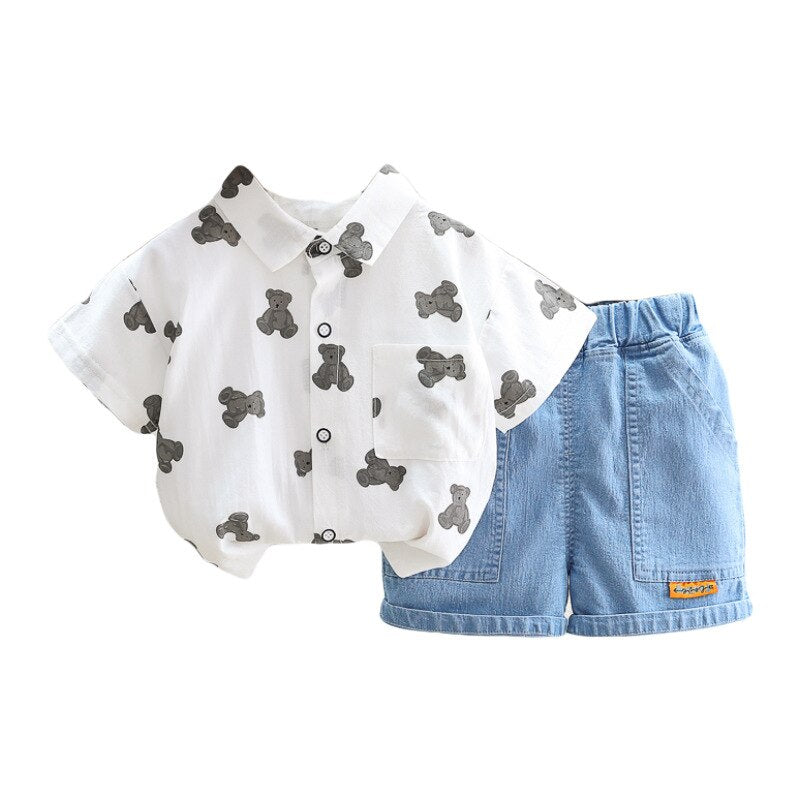 Conjunto de camisa infantil con osito pequeño