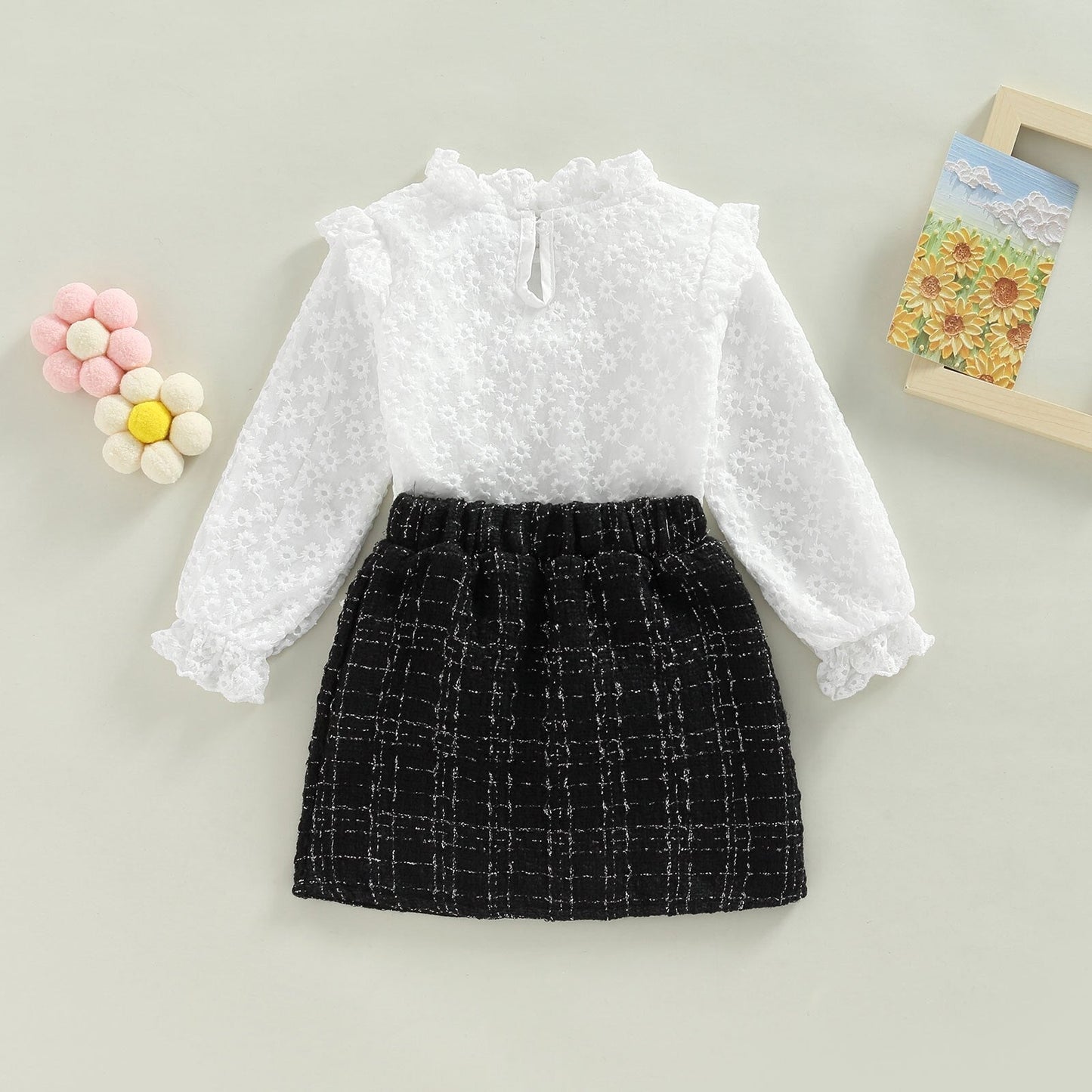 Conjunto Camisa Manga Larga Cuello Redondo Encaje Floral + Patchwork Encaje