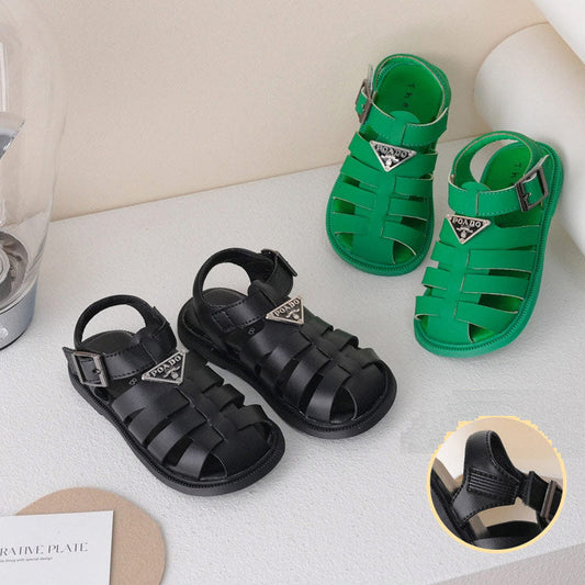 Sandalia suave y transpirable.