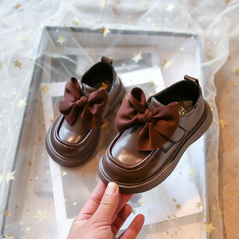 Lindo zapato con lazo