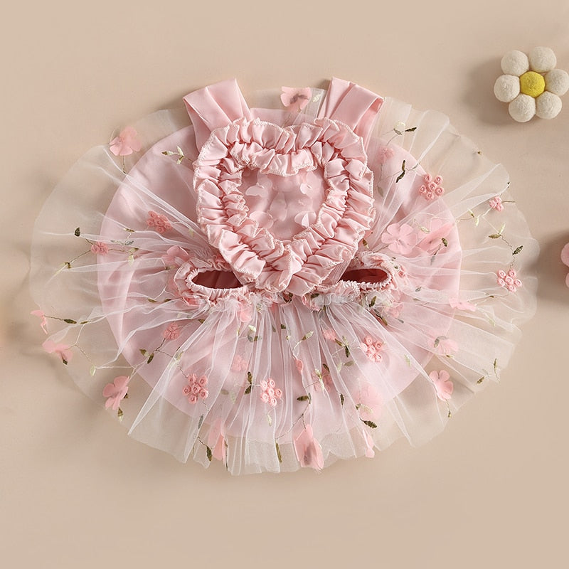 Pelele corazón drapeado con falda de flores de tul