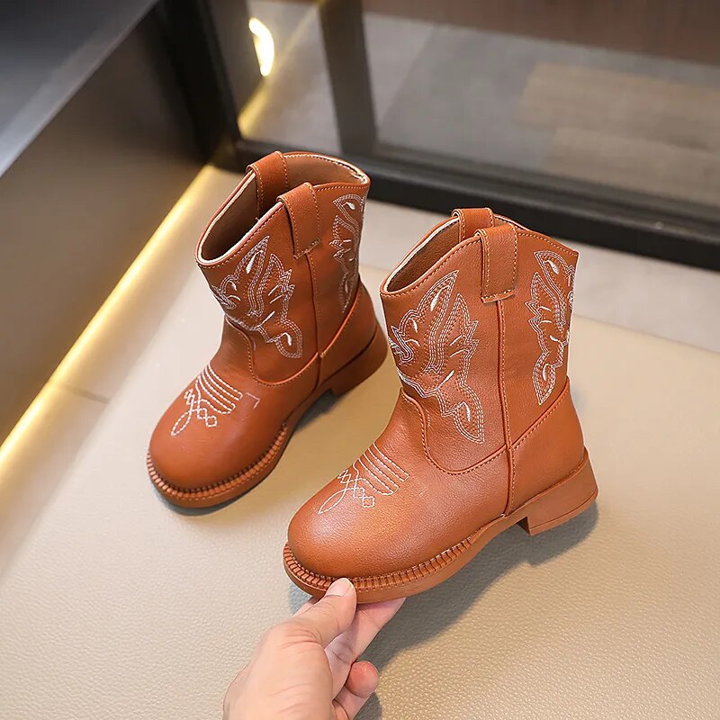 Botas cortas de moda para niños