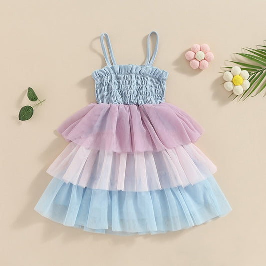 Vestido de tul colorido con volantes