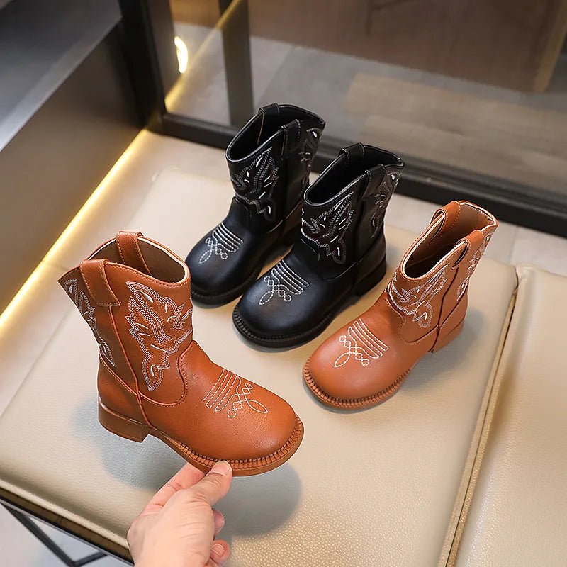 Botas cortas de moda para niños