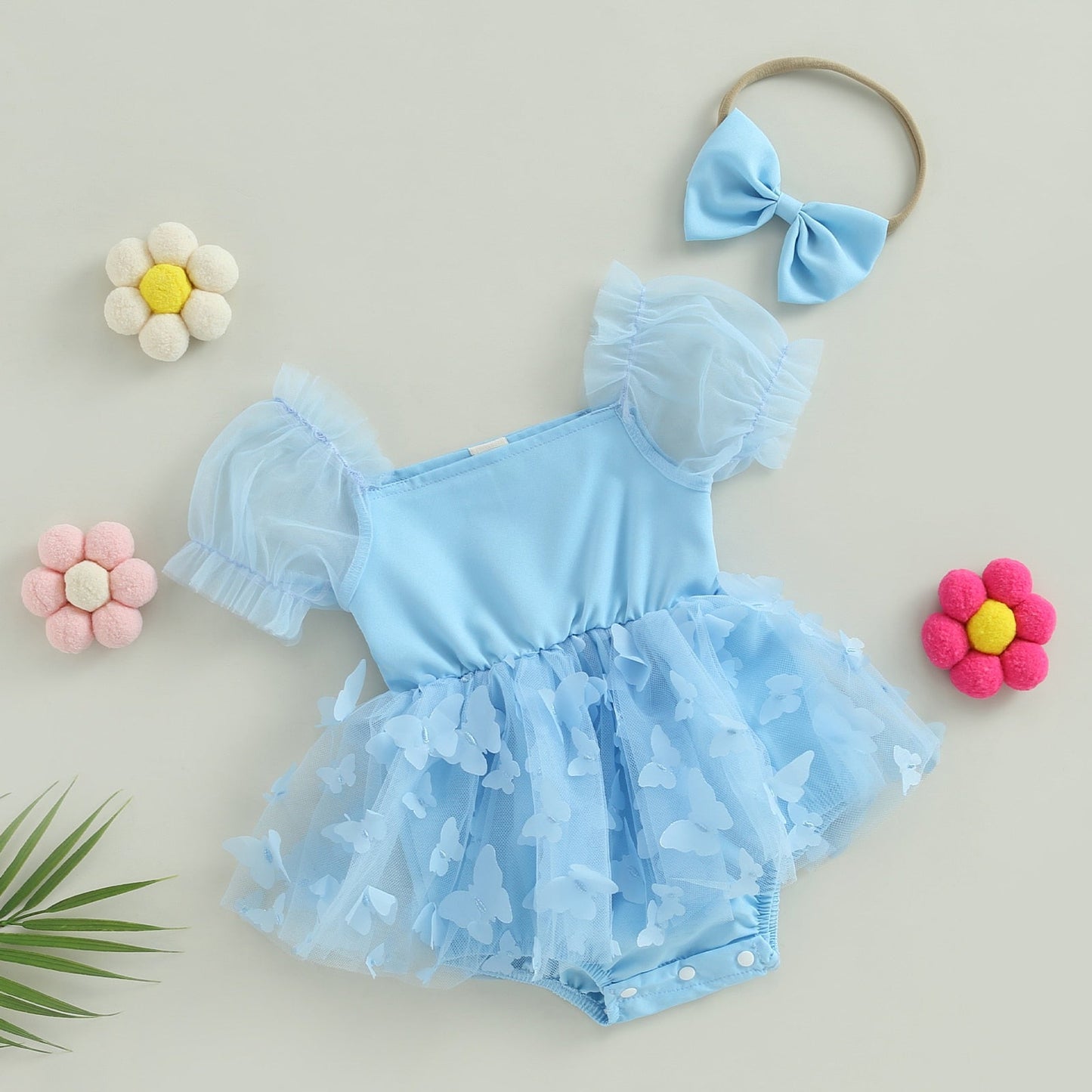 Vestido mameluco con estampado de mariposas
