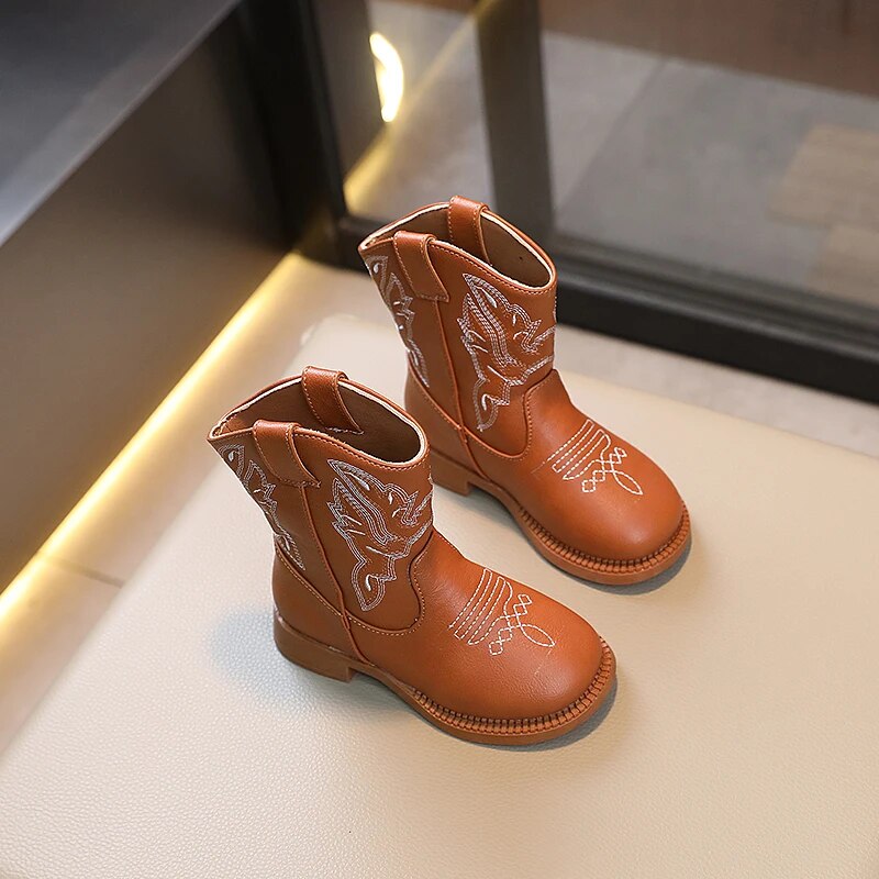 Botas cortas de moda para niños