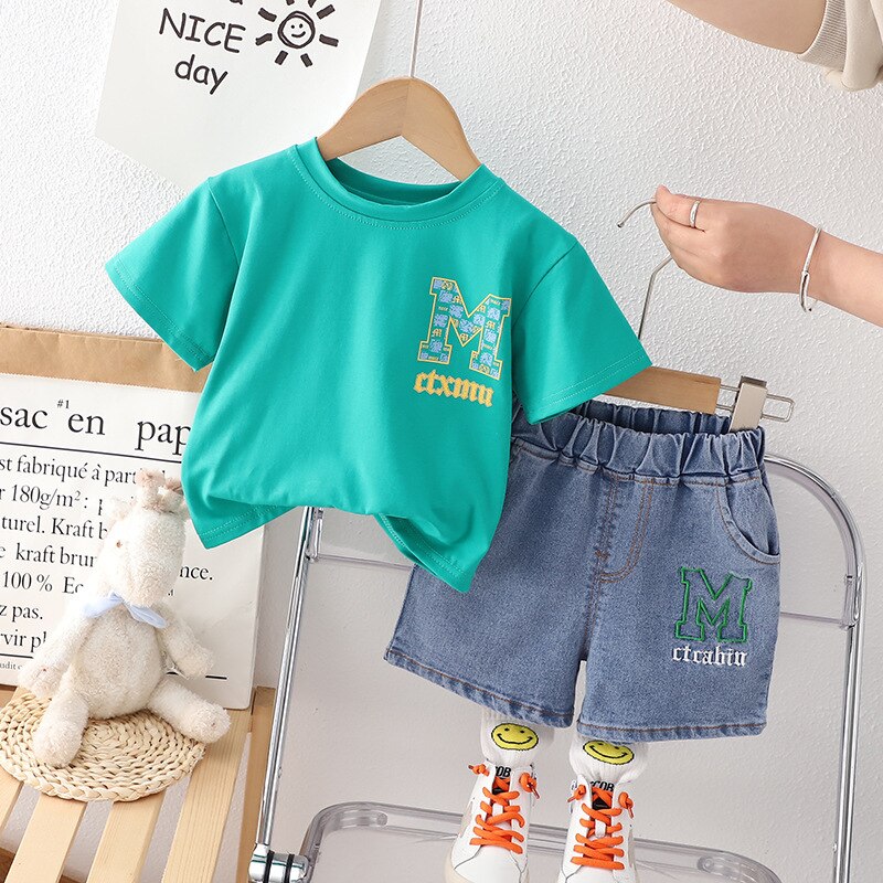 Conjunto de pantalones cortos vaqueros de manga corta para niños