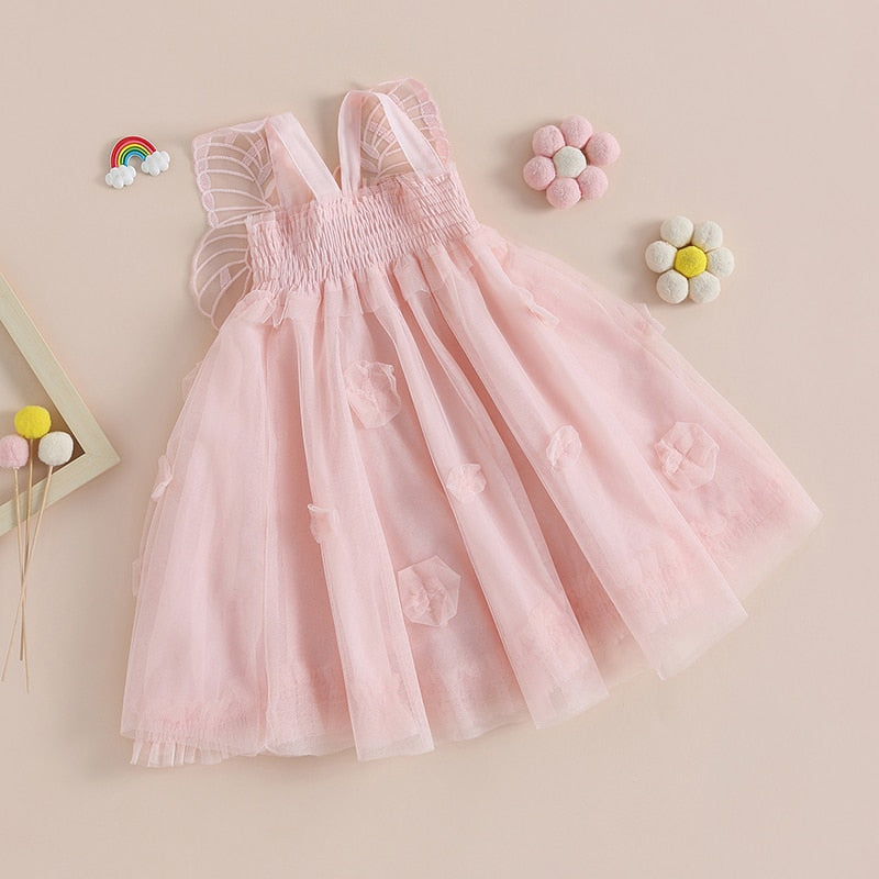 Vestido de tul con alas de mariposa