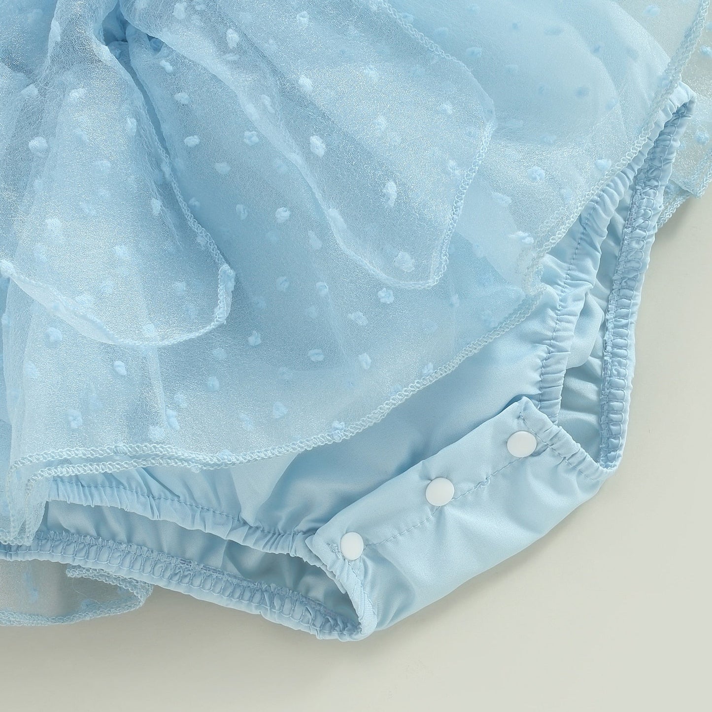 Lindo vestido mameluco de manga corta con lazo