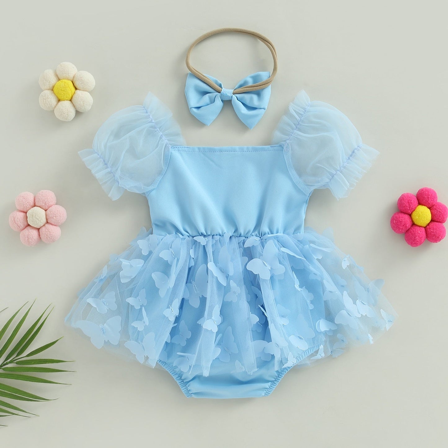 Vestido mameluco con estampado de mariposas