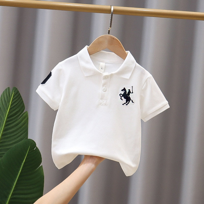 Camisa de cuello de caballo para niño