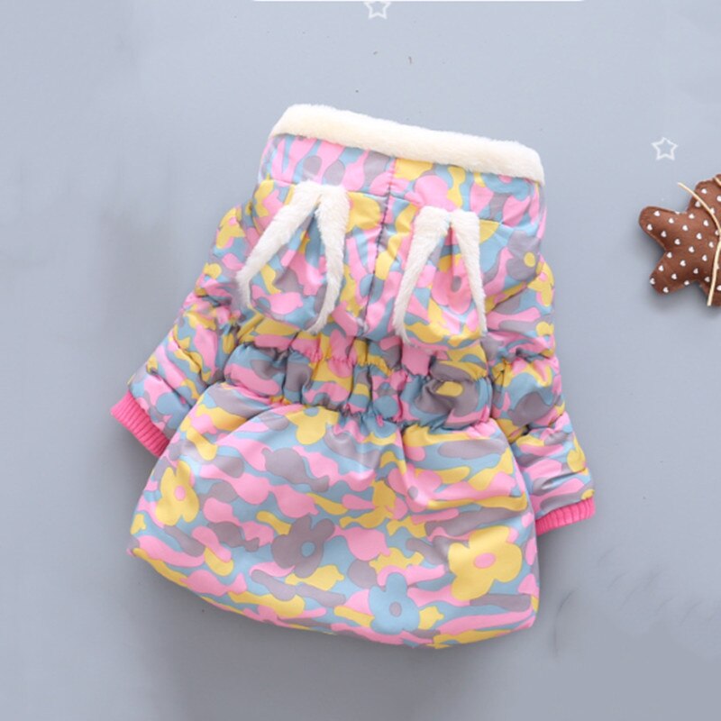 lindo abrigo de conejo