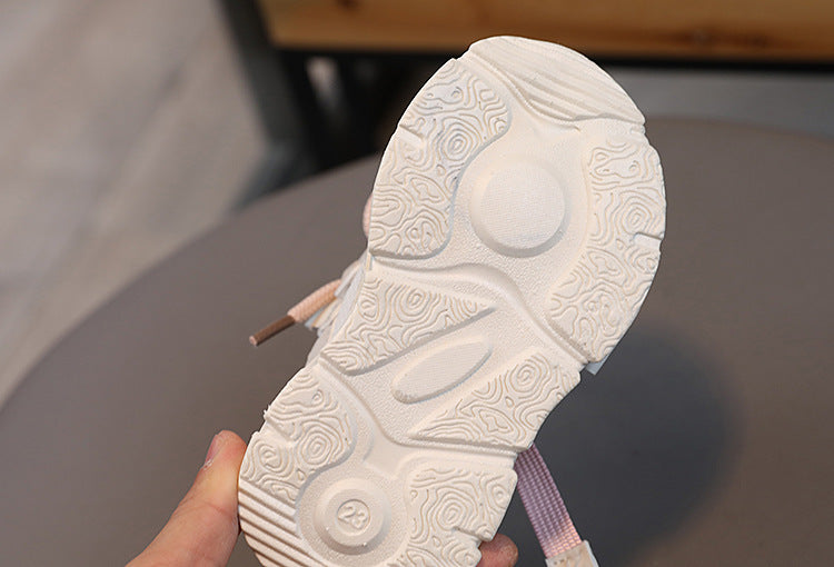 Zapatillas suaves con cordones para niños