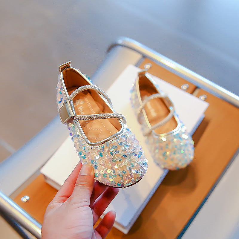 Zapatillas infantiles con lentejuelas brillantes