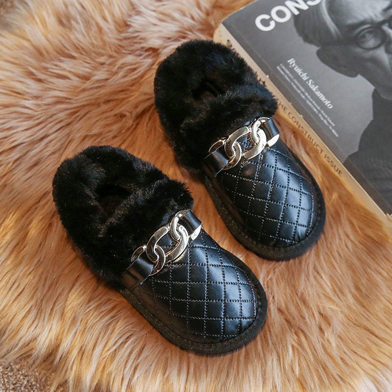 Zapato Infantil de Peluche y Cadena