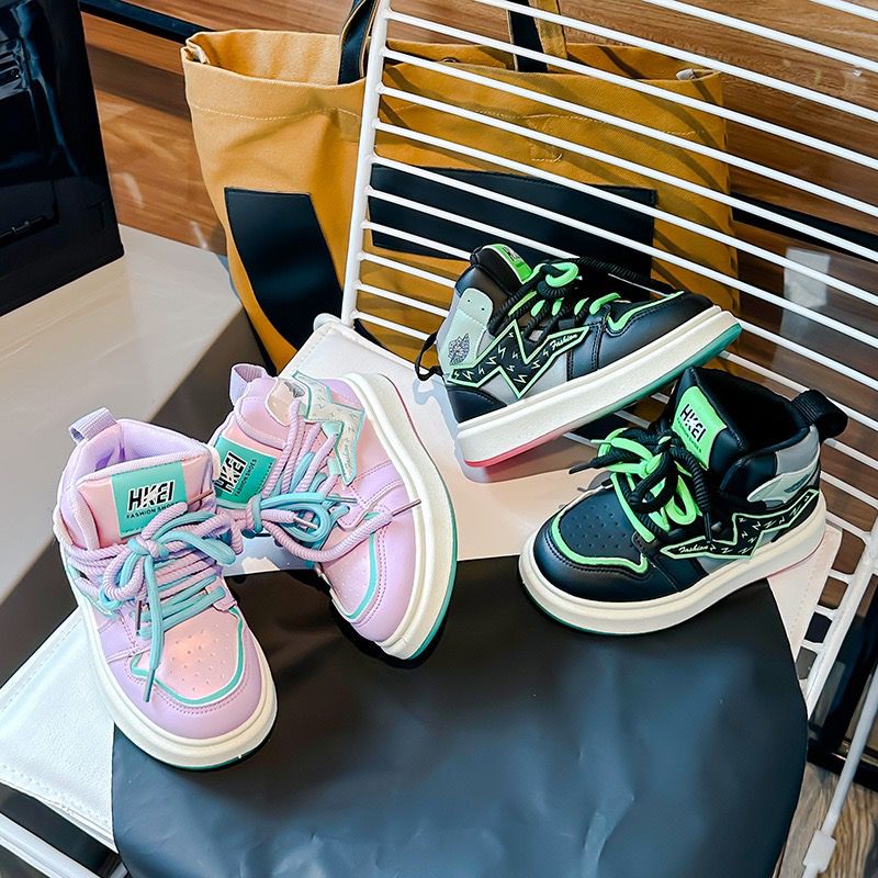 Bota Infantil Cadarçinho Zapatillas