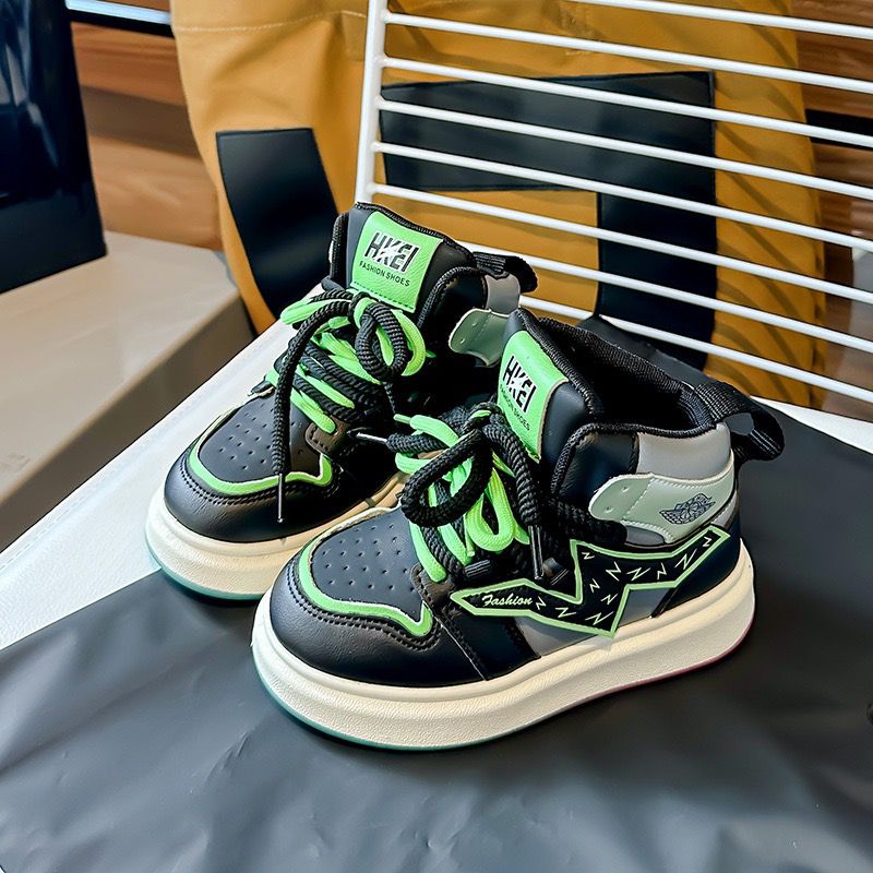 Bota Infantil Cadarçinho Zapatillas