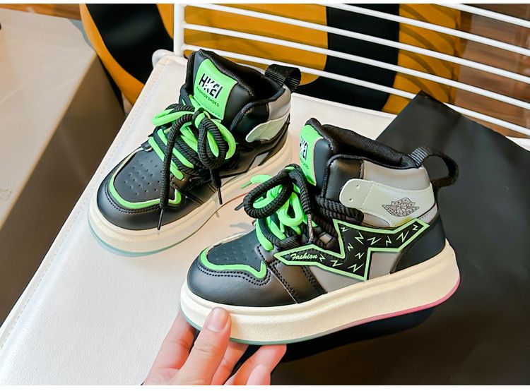 Bota Infantil Cadarçinho Zapatillas