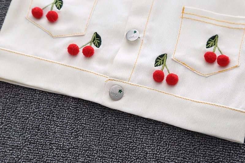 Vestido tul color y chaqueta cereza