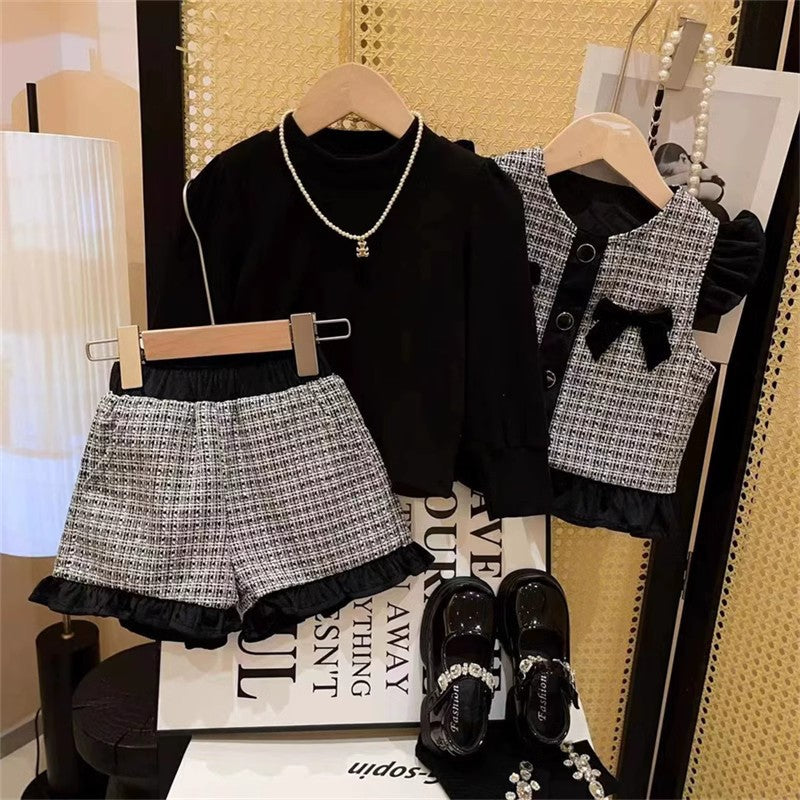 Conjunto infantil a cuadros con lazo