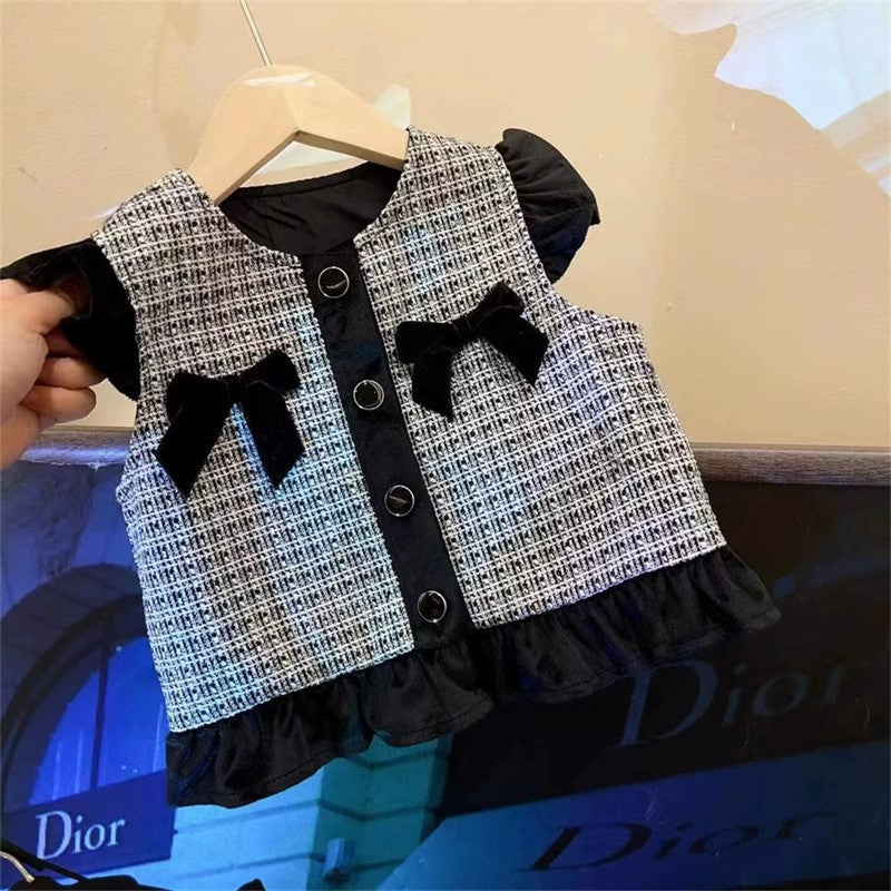 Conjunto infantil a cuadros con lazo