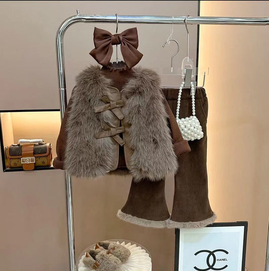 Conjunto Infantil Mujer Chaleco Pelinhos