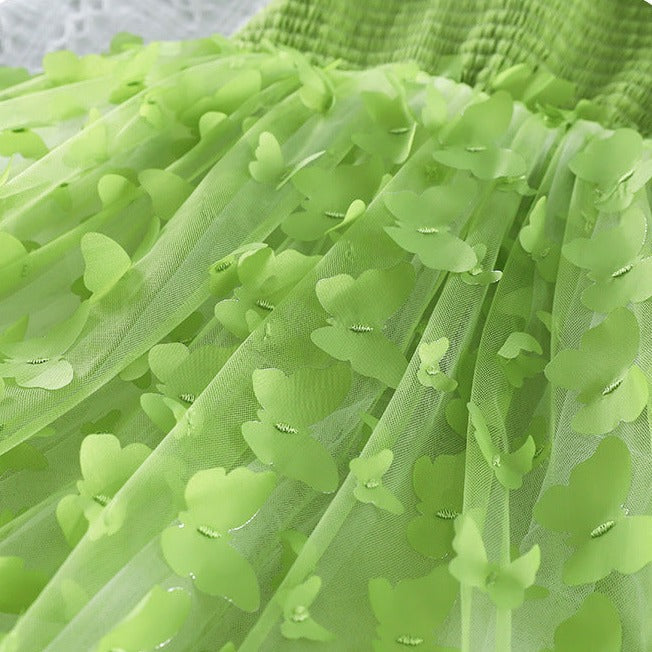 Vestido infantil con alas de mariposa