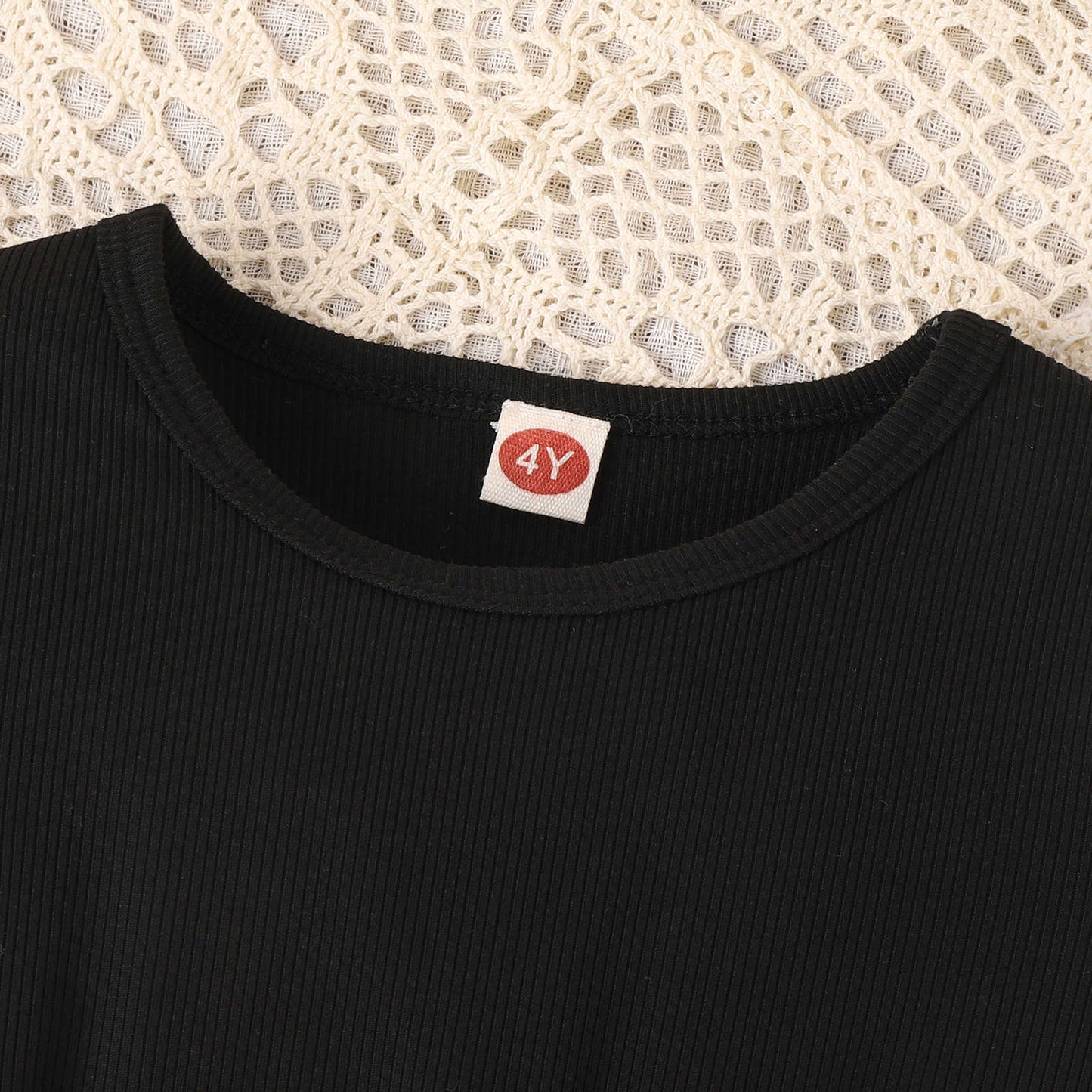 Vestido infantil con lazo