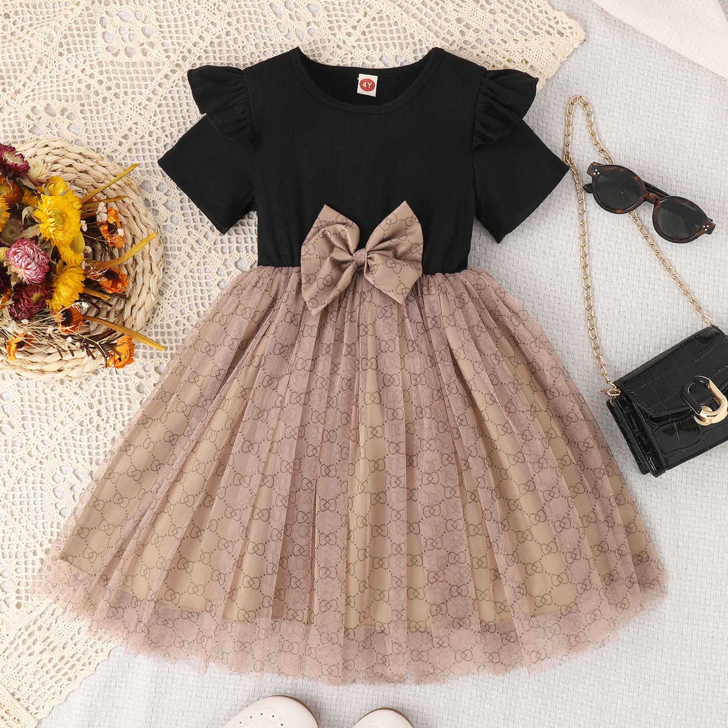 Vestido infantil con lazo