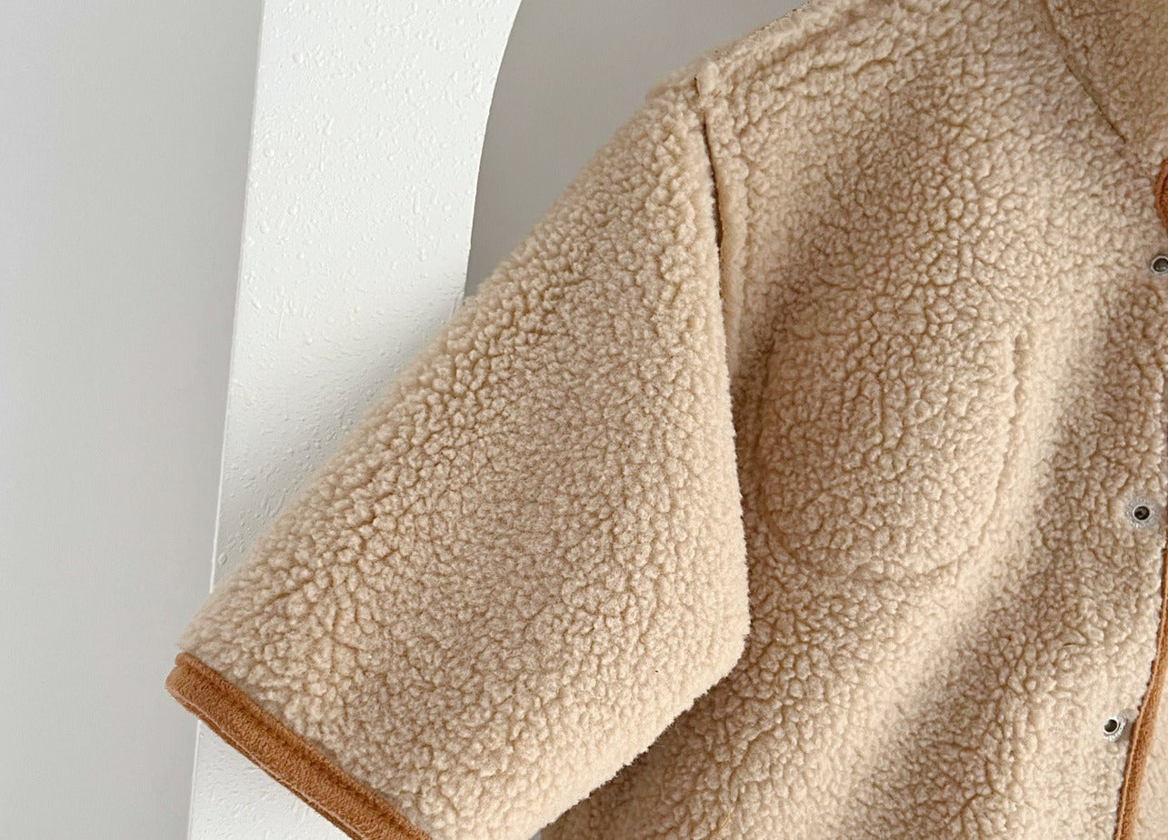 Mono Infantil Peludo Bolsinho